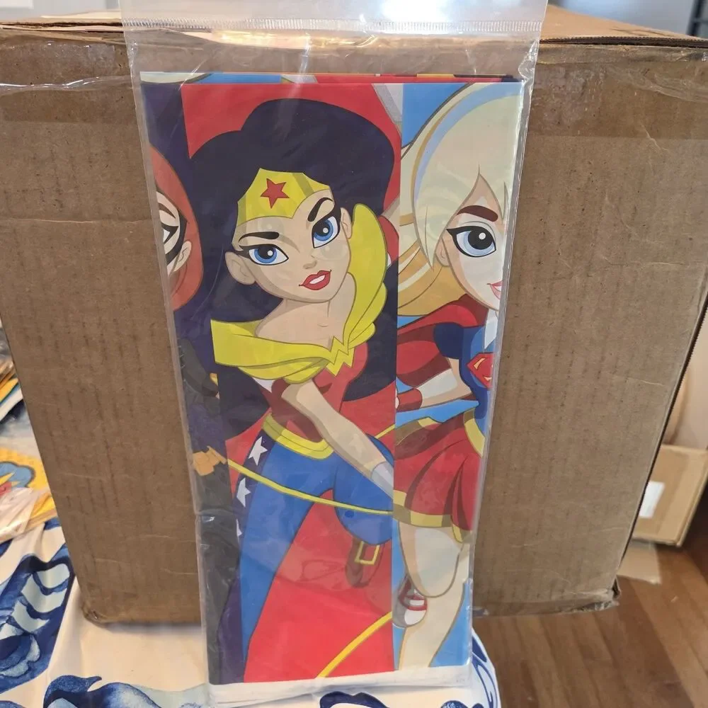 DesignWare SUPER HERO GIRLS Plastic Tablecover Tablecloth 54